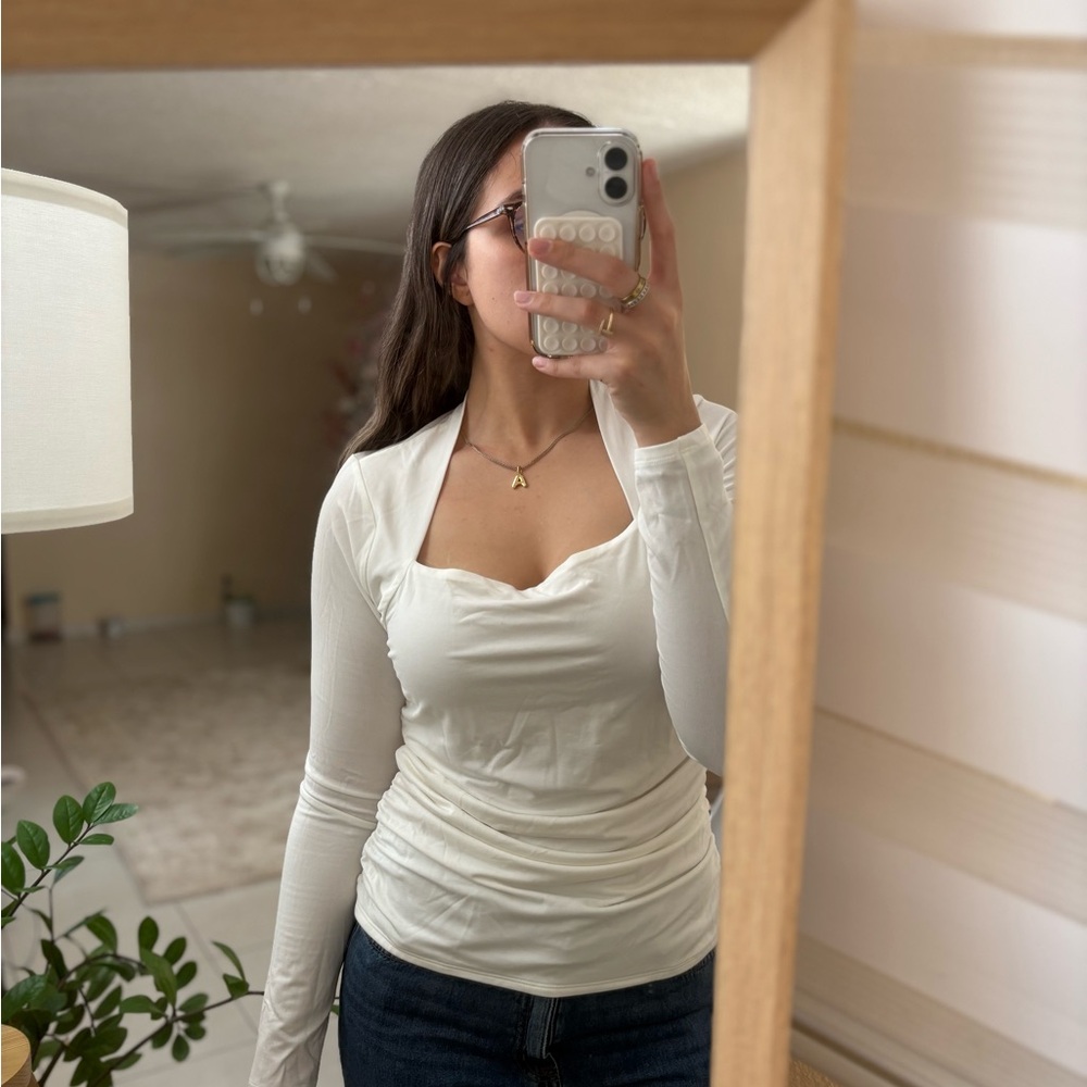 WHBM LONG SLEEVE TOP 🤍✨